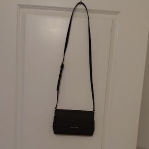 Michael Kors Elegant Black Crossbody Bag